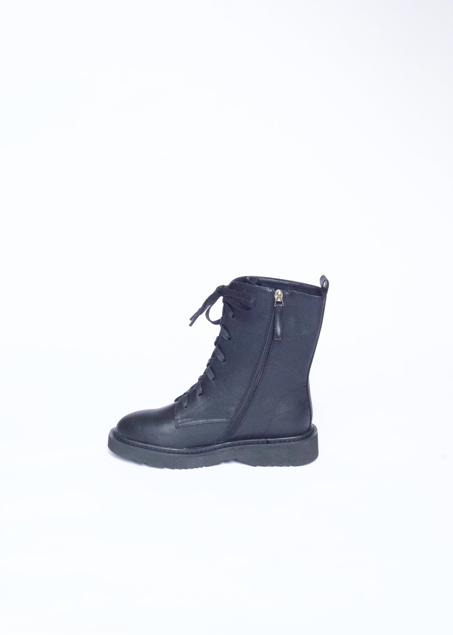 ARI Boots, Black